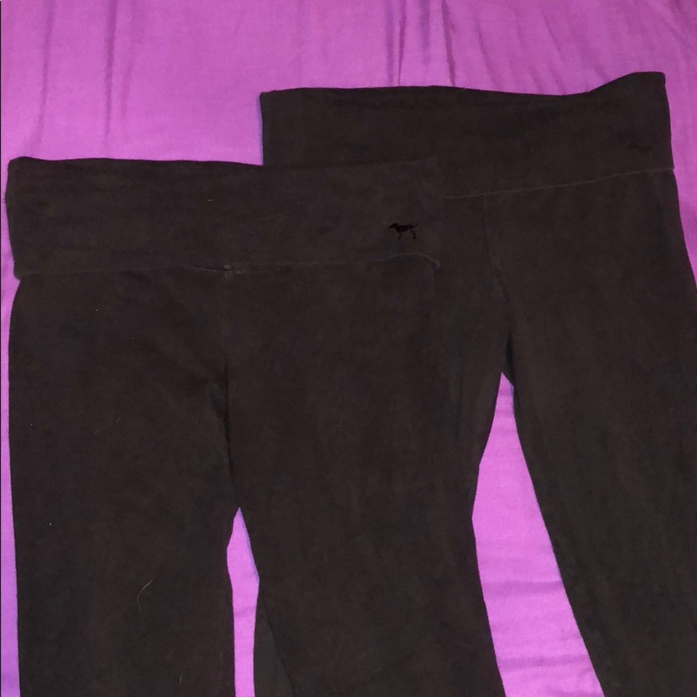 2 pairs of Victoria secret PINK yoga pants